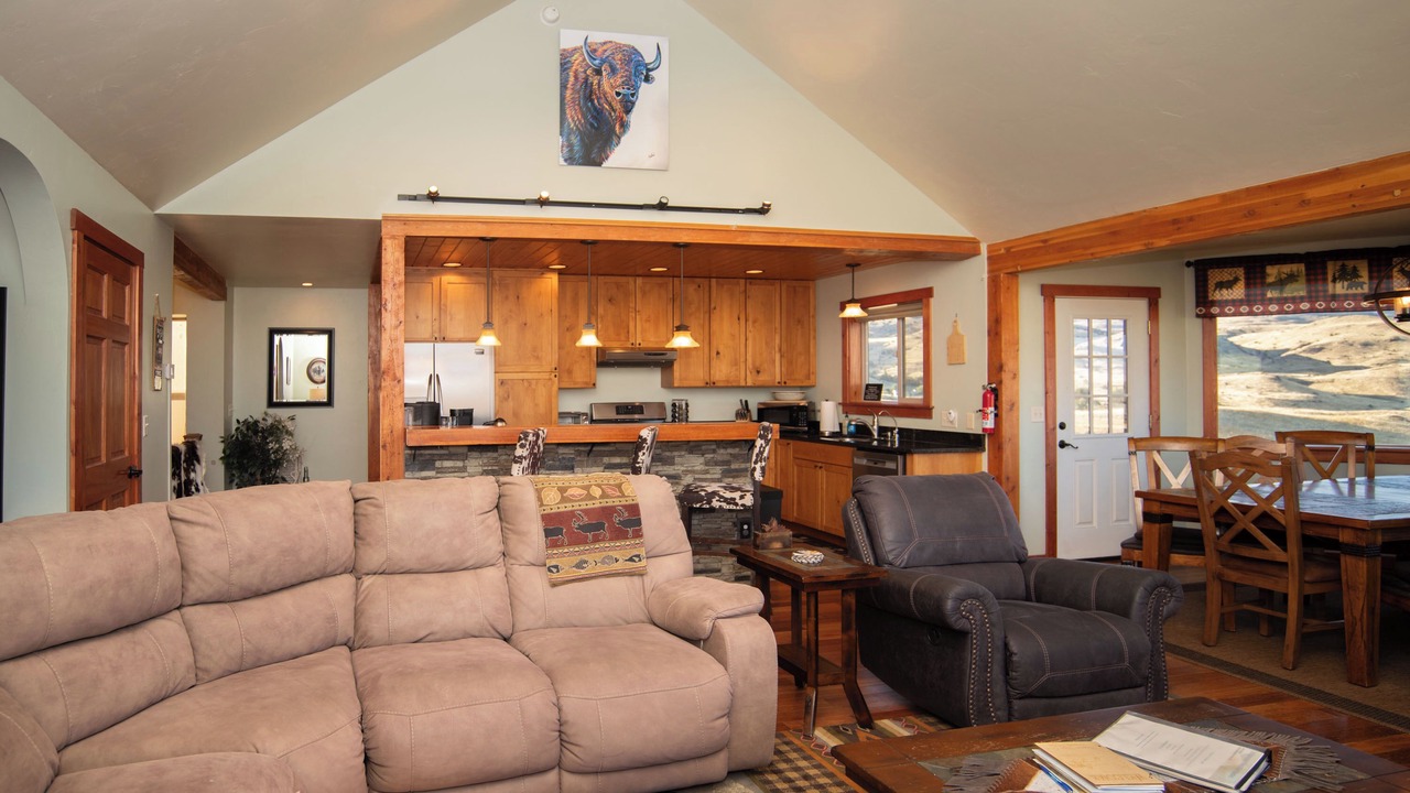 Photo of Livingroom in Emigrant