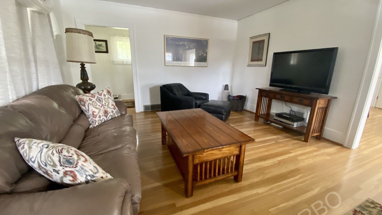 Photo of Bedroom in University District
