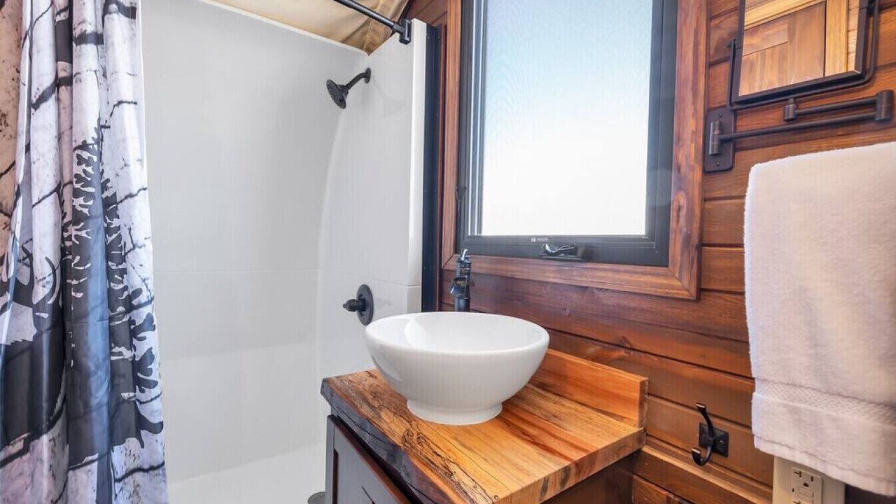 Photo of Bathroom in Virgin