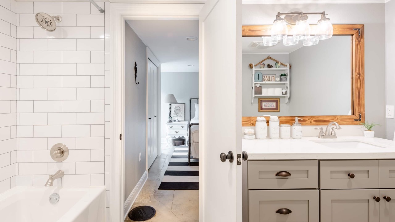 Photo of Bathroom in Marlyville - Fontainebleau