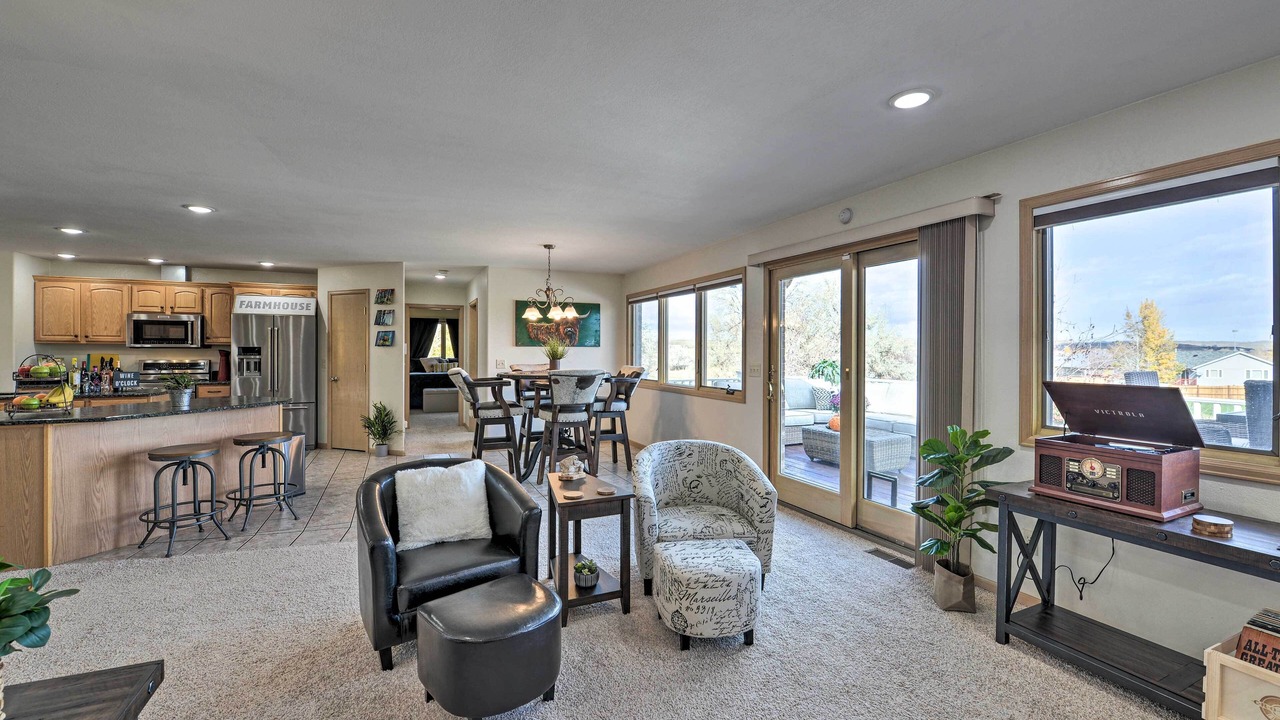 Photo of Livingroom in Lander