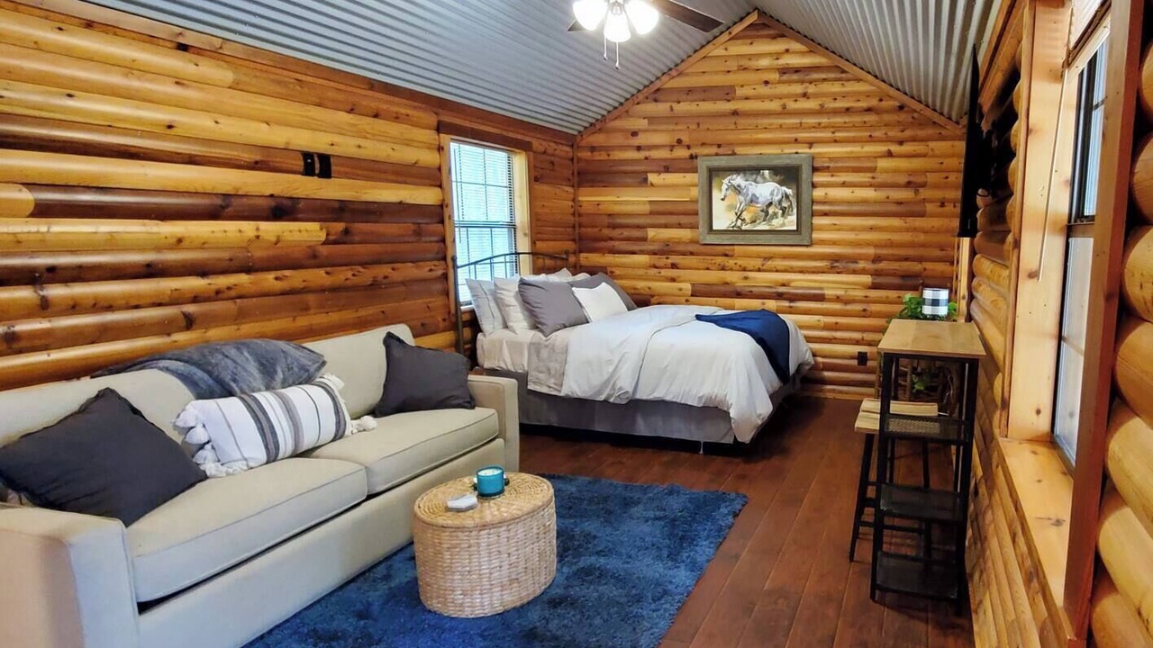 Photo of Livingroom in Pickens