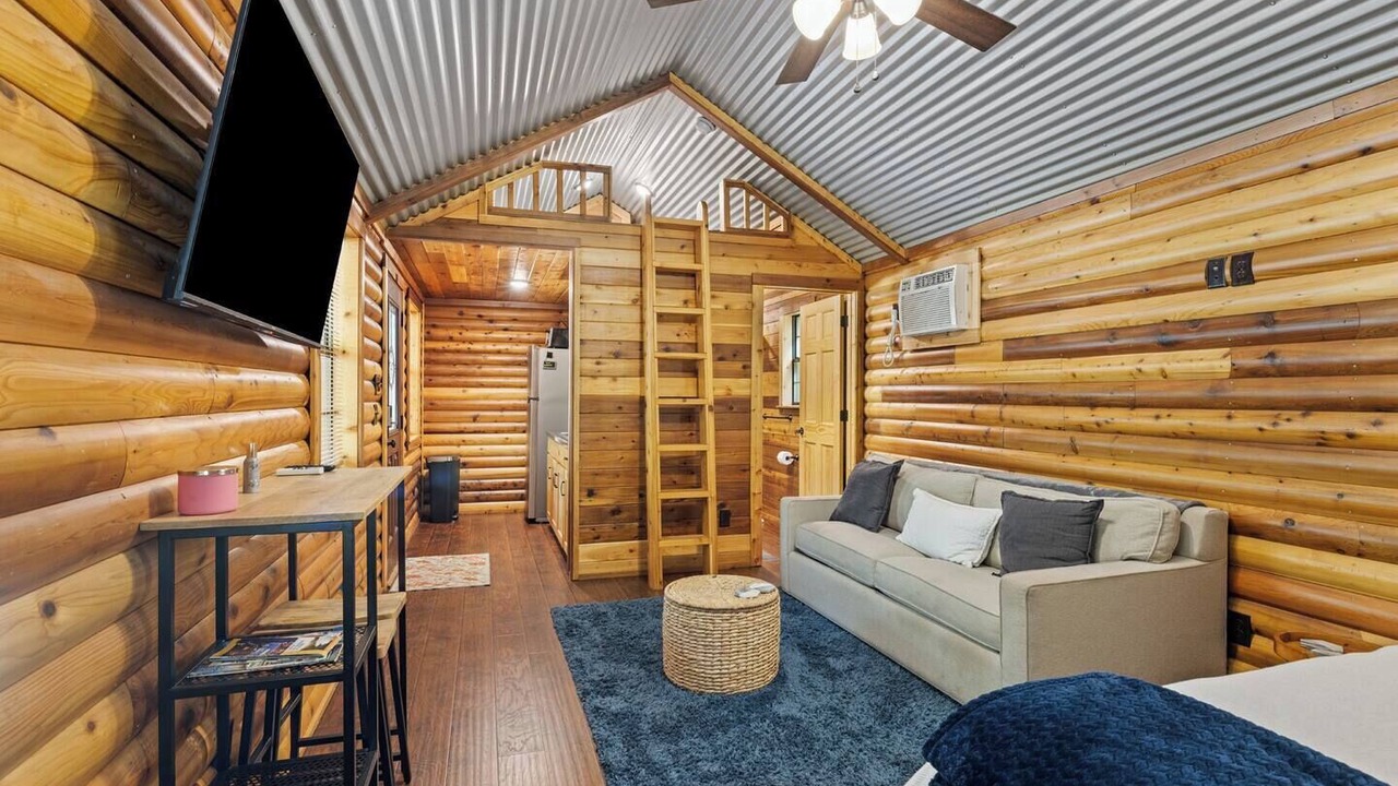 Photo of Bedroom in Pickens