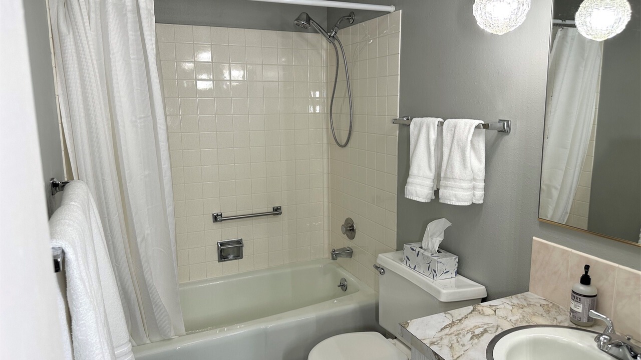 Photo of Bathroom in St. Maries