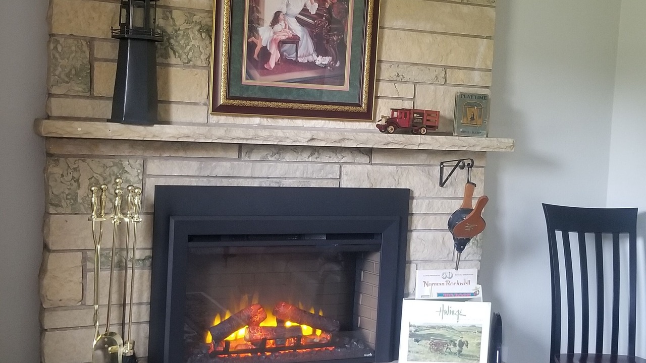 Photo of Bedroom in Dubuque County