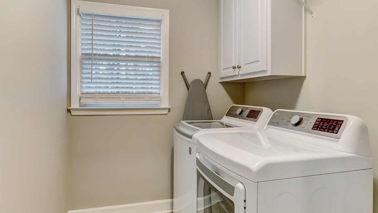 Photo of Bedroom in Suwanee