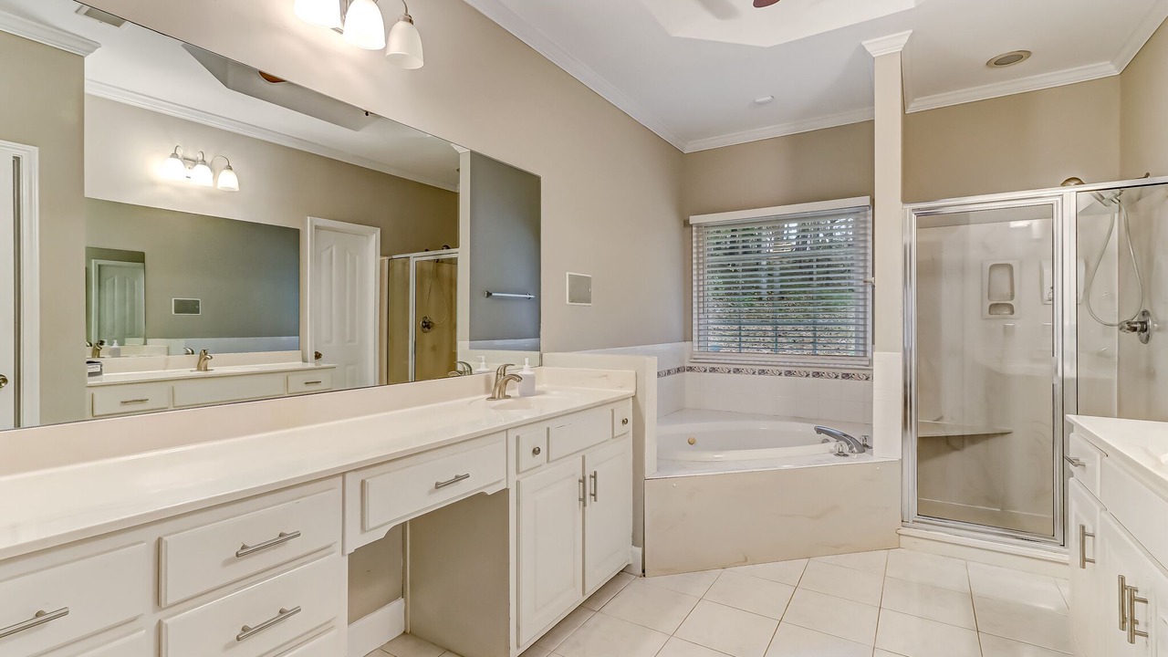 Photo of Bathroom in Suwanee