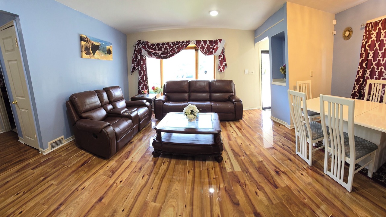 Photo of Livingroom in Detroit