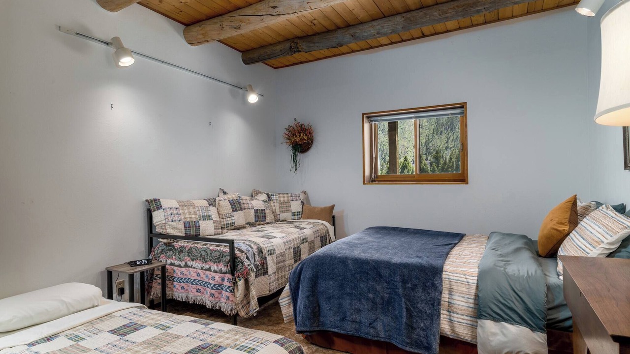 Photo of Bedroom in Drummond