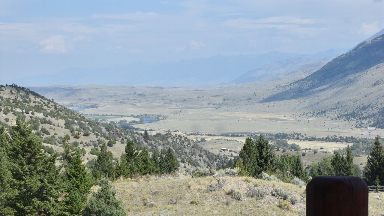 Photo of Outdoor in Emigrant