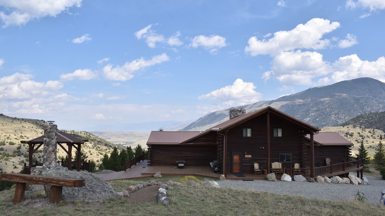 Photo of Outdoor in Emigrant