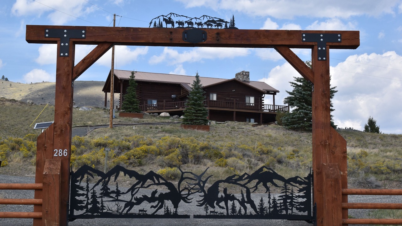 Photo of Outdoor in Emigrant