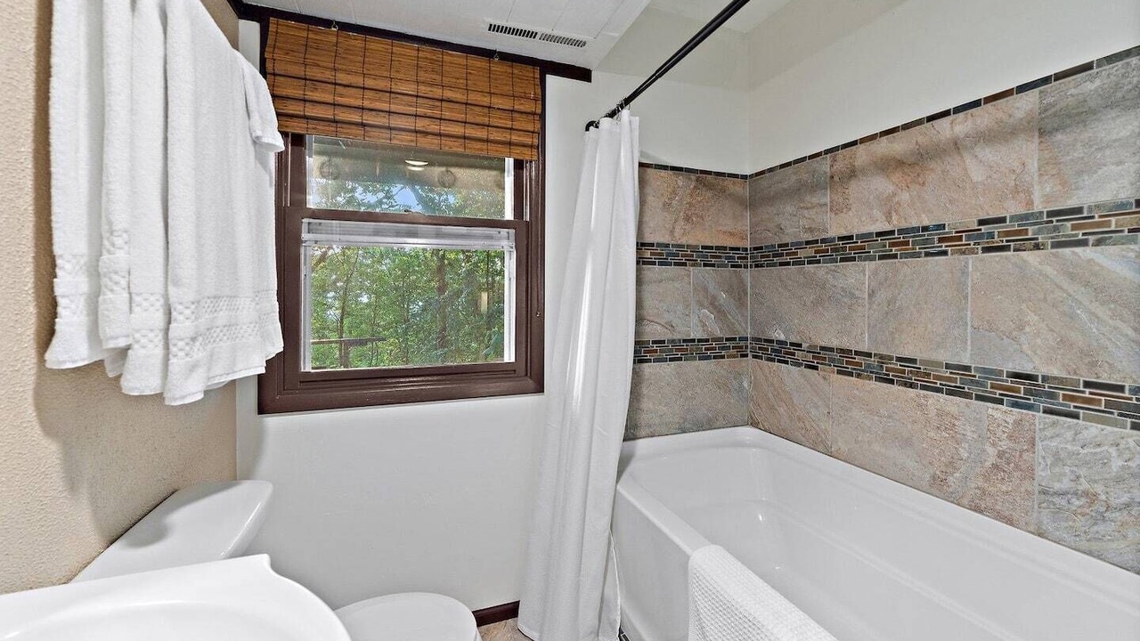 Photo of Bathroom in Kabletown