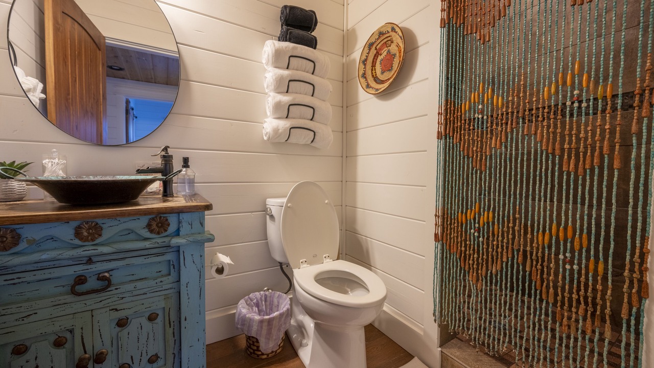 Photo of Bathroom in Broken Bow