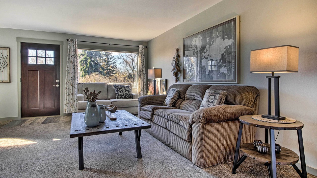 Photo of Livingroom in Bynum