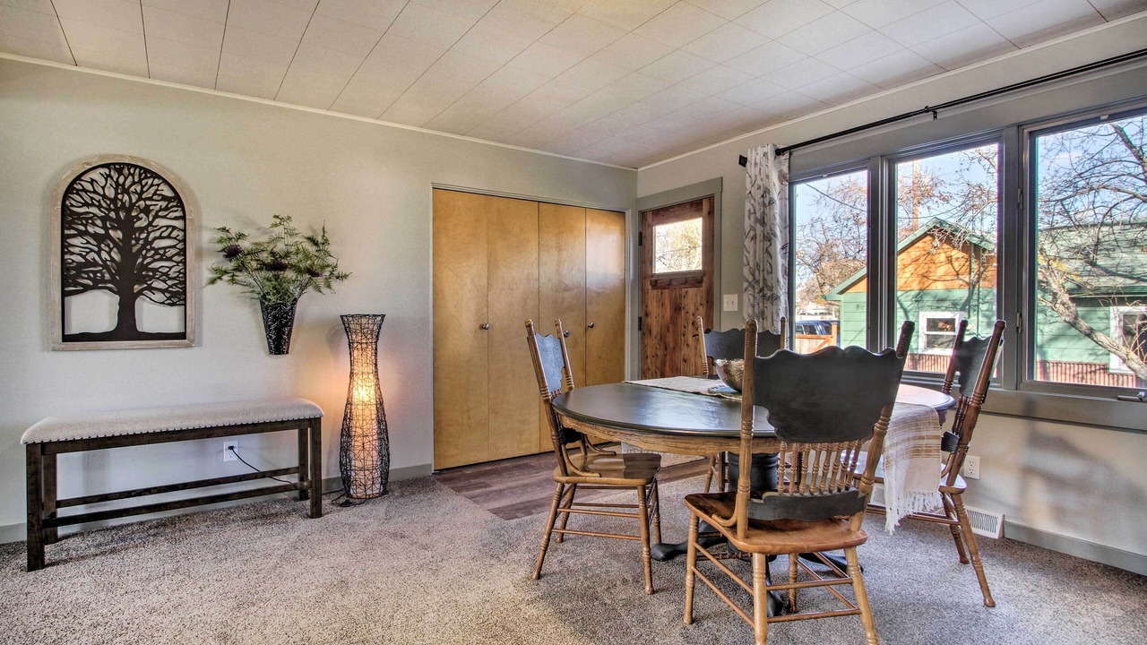 Photo of Livingroom in Bynum