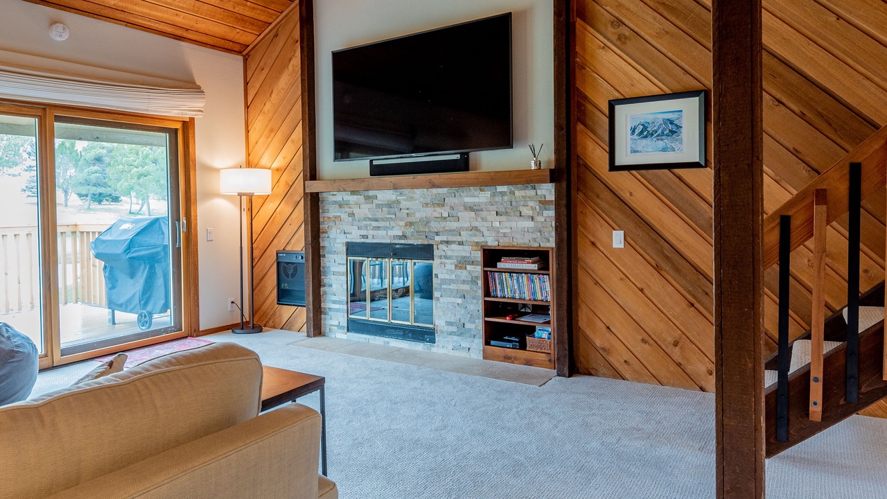 Photo of Livingroom in Elkhorn Village