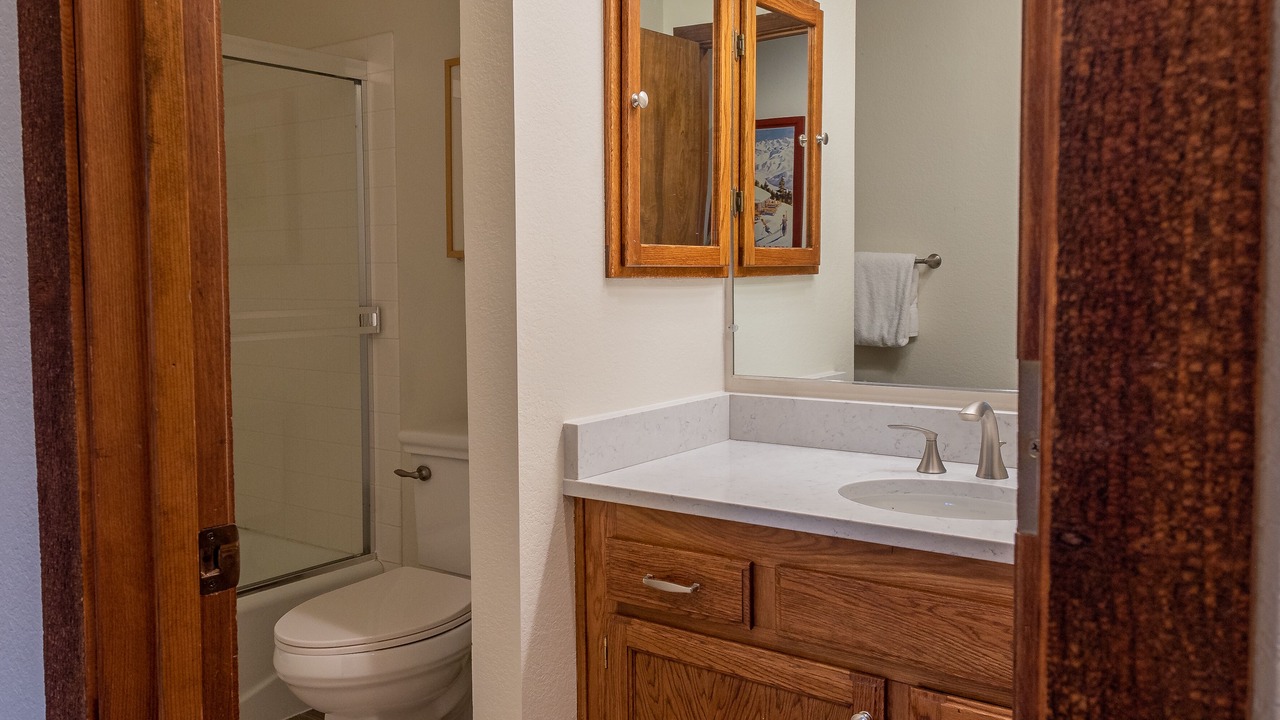 Photo of Bathroom in Elkhorn Village