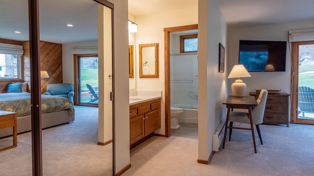 Photo of Bathroom in Elkhorn Village