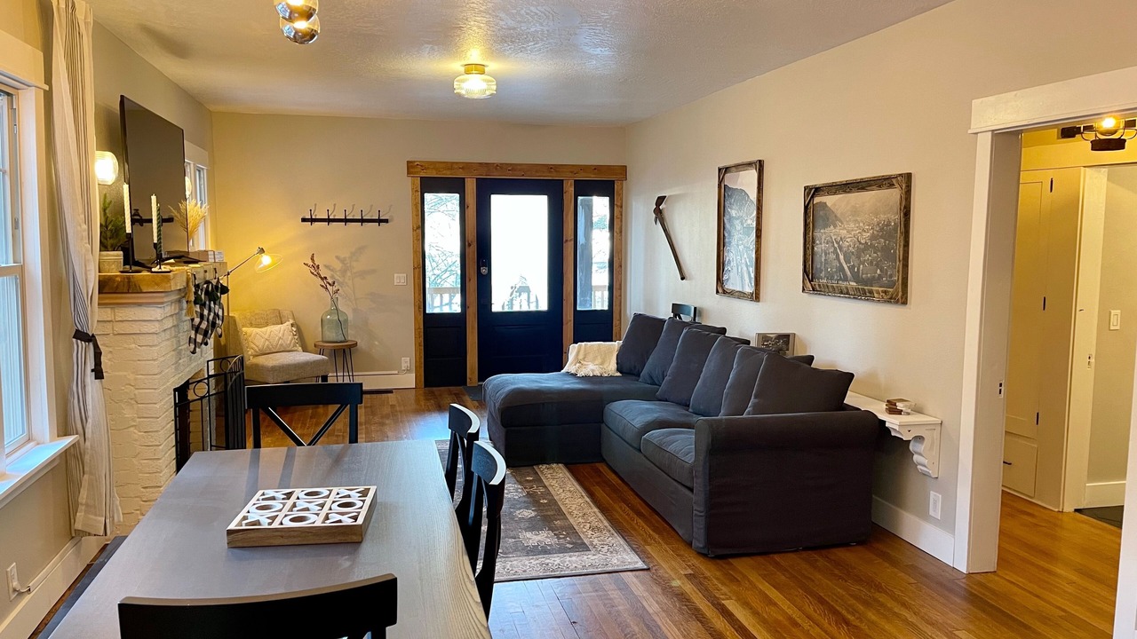 Photo of Livingroom in Wallace
