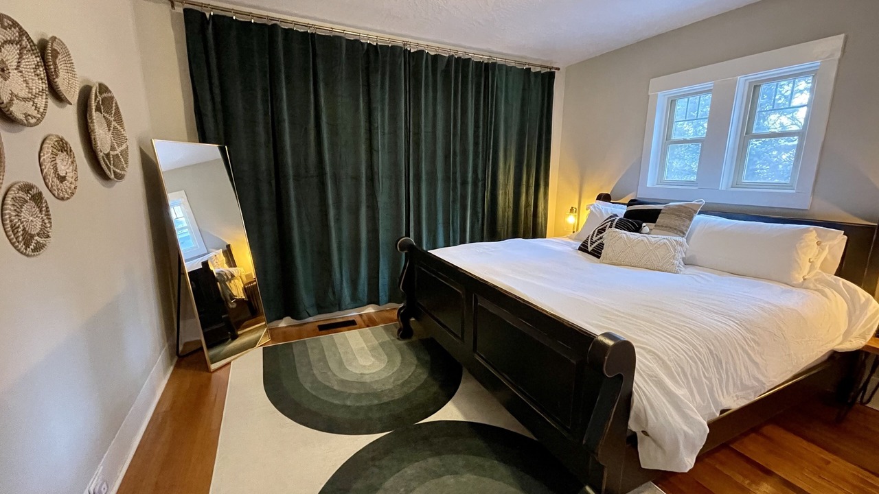 Photo of Bedroom in Wallace