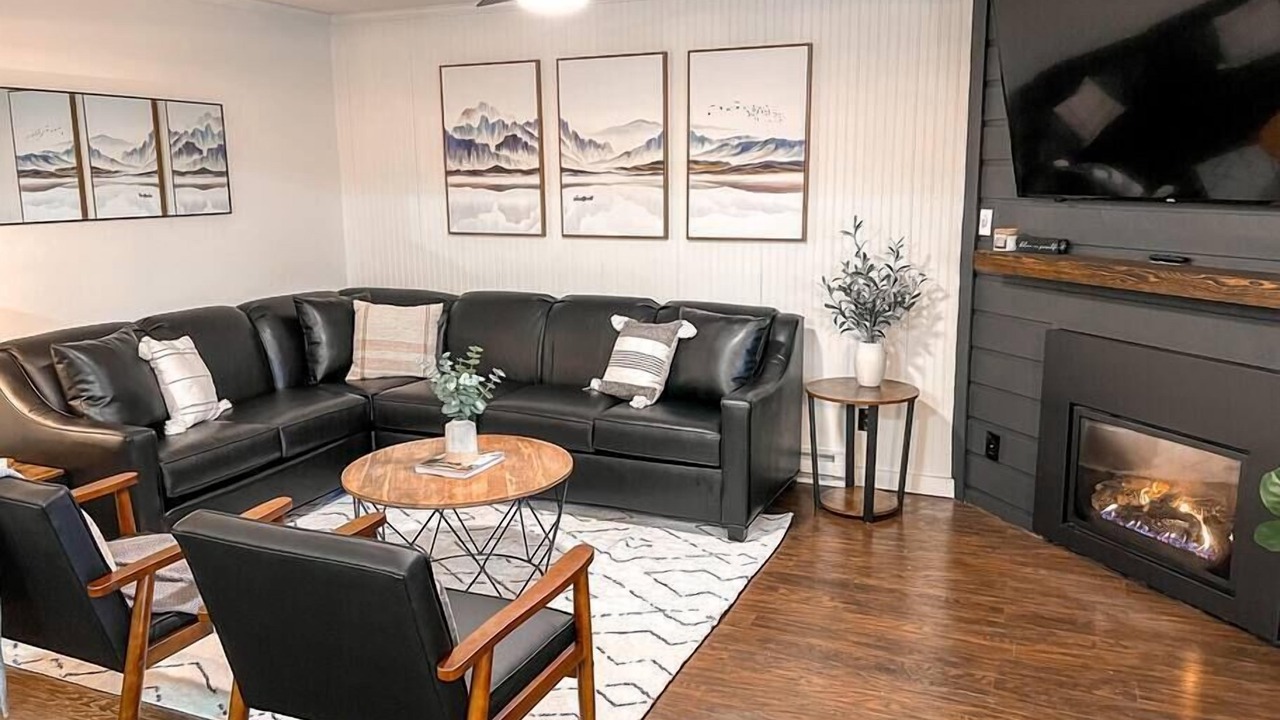 Photo of Livingroom in Snowshoe