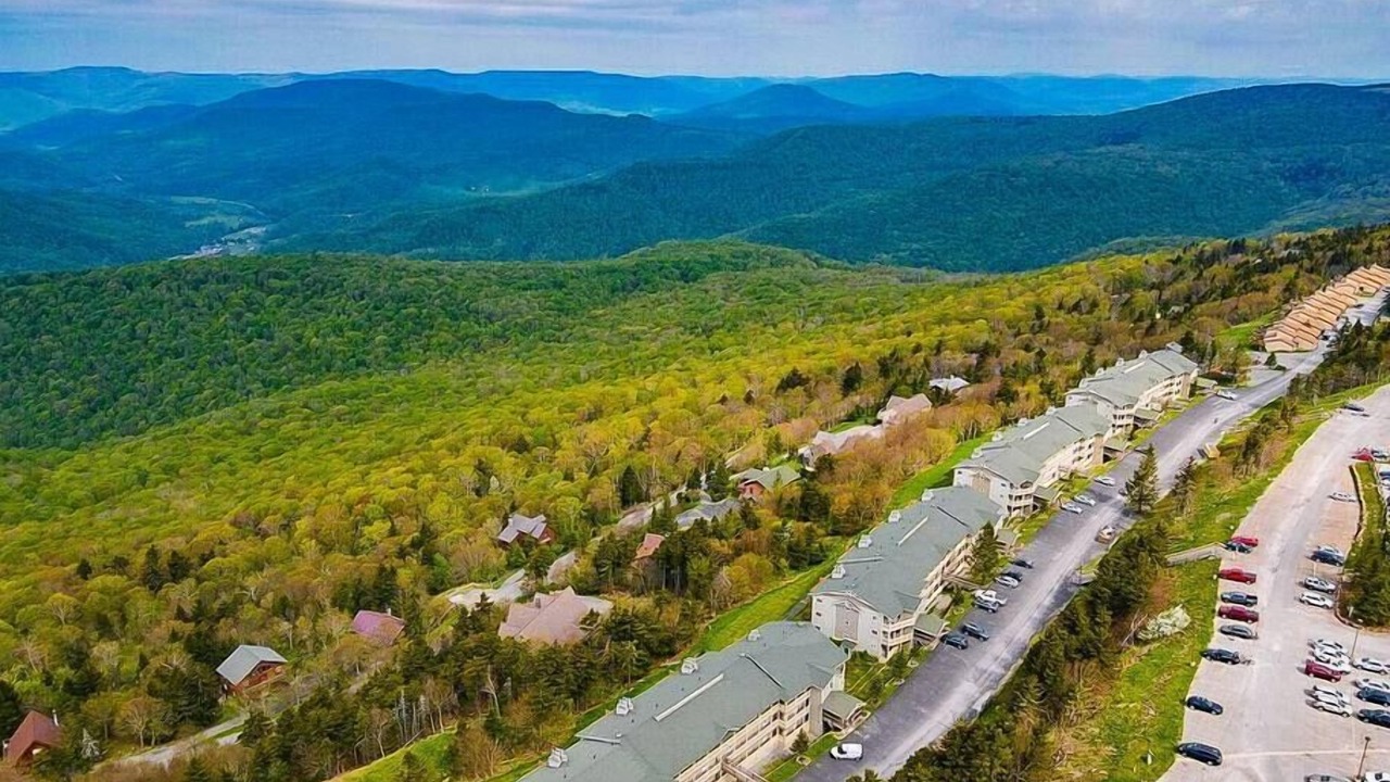 Photo of Outdoor in Snowshoe