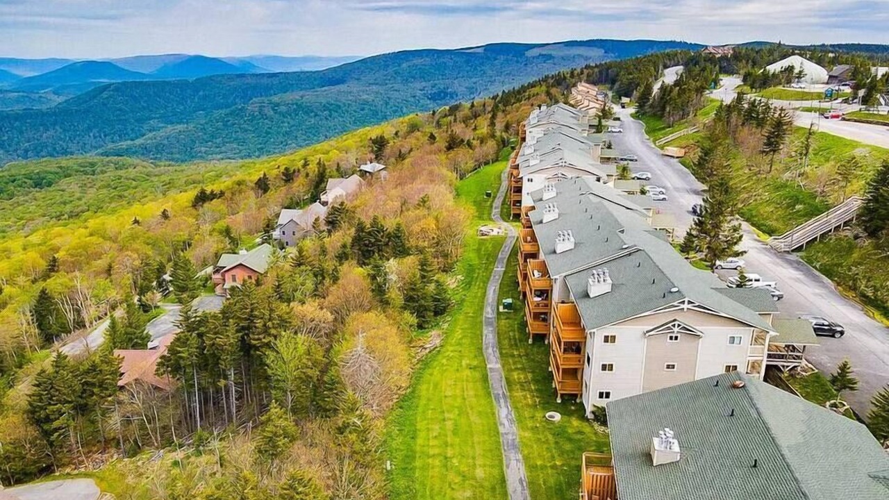 Photo of Outdoor in Snowshoe