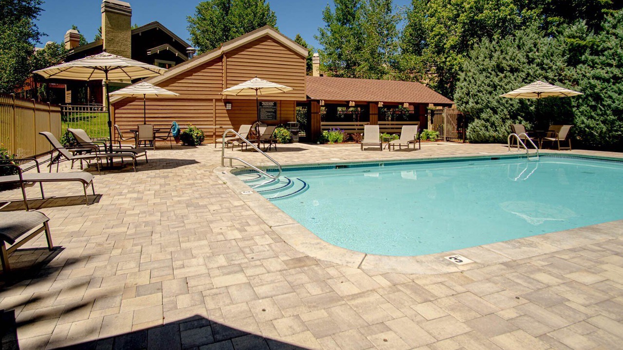 Photo of Outdoor in Elkhorn Village