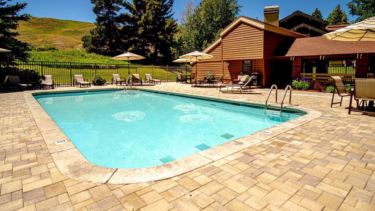 Photo of Outdoor in Elkhorn Village