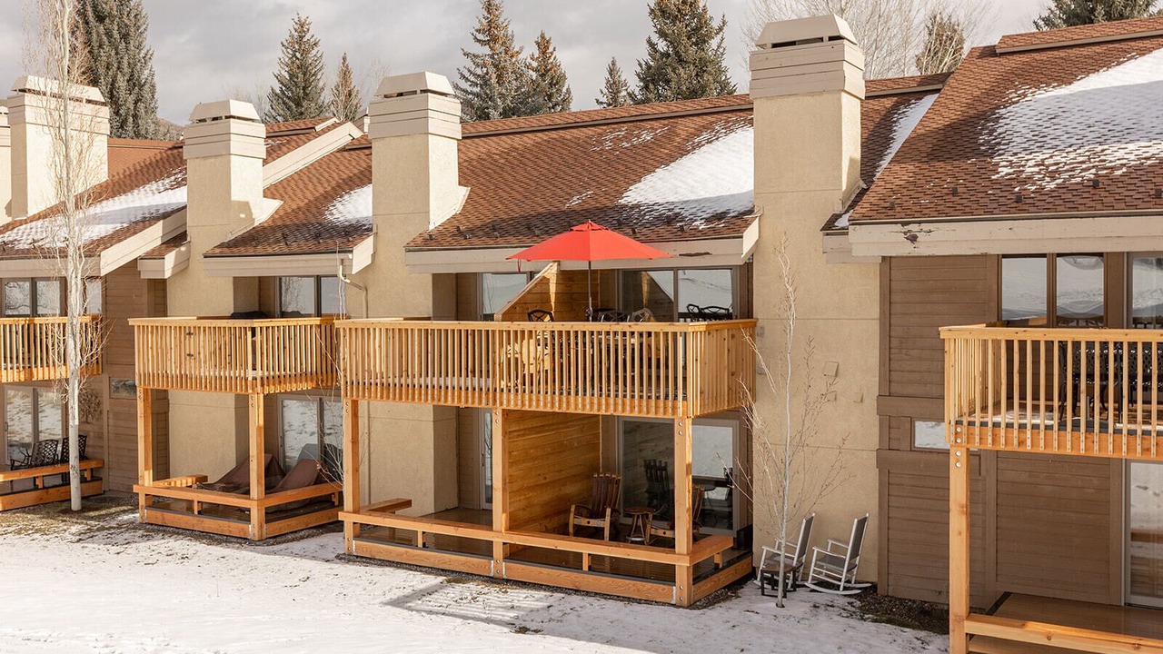 Photo of Outdoor in Elkhorn Village
