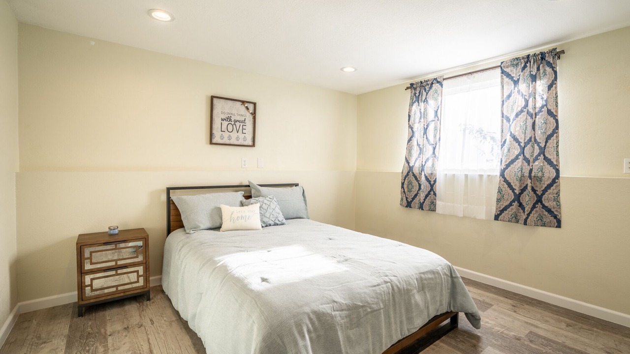 Photo of Bedroom in Lockwood