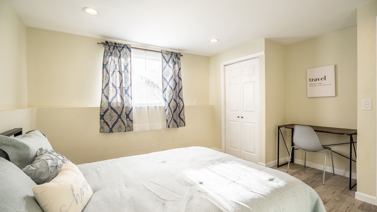 Photo of Bedroom in Lockwood