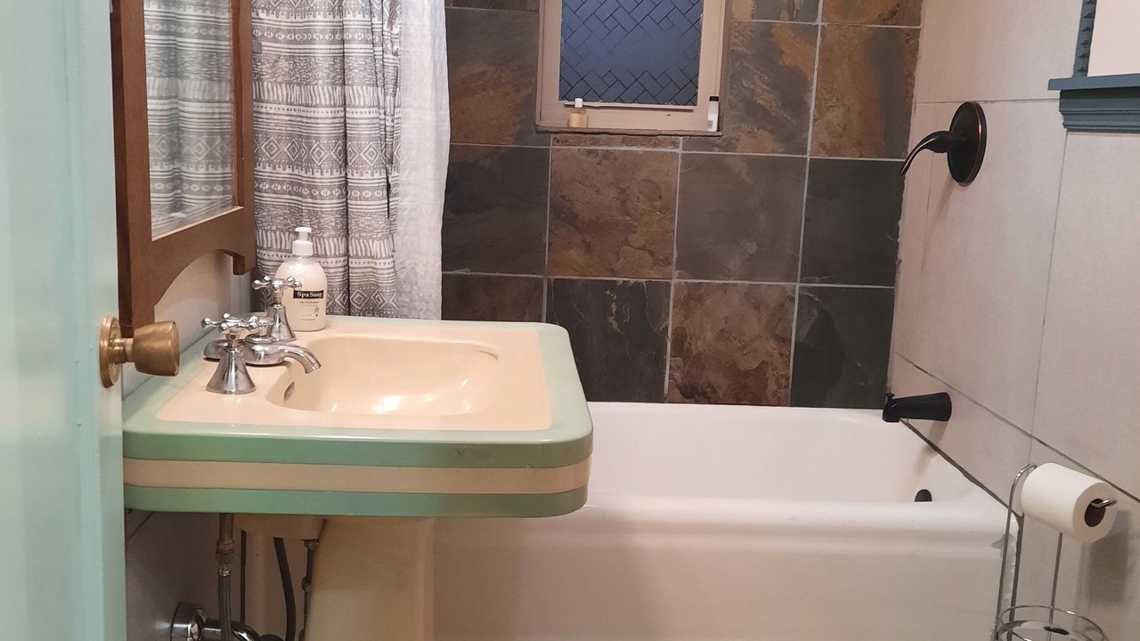 Photo of Bathroom in Big Sandy
