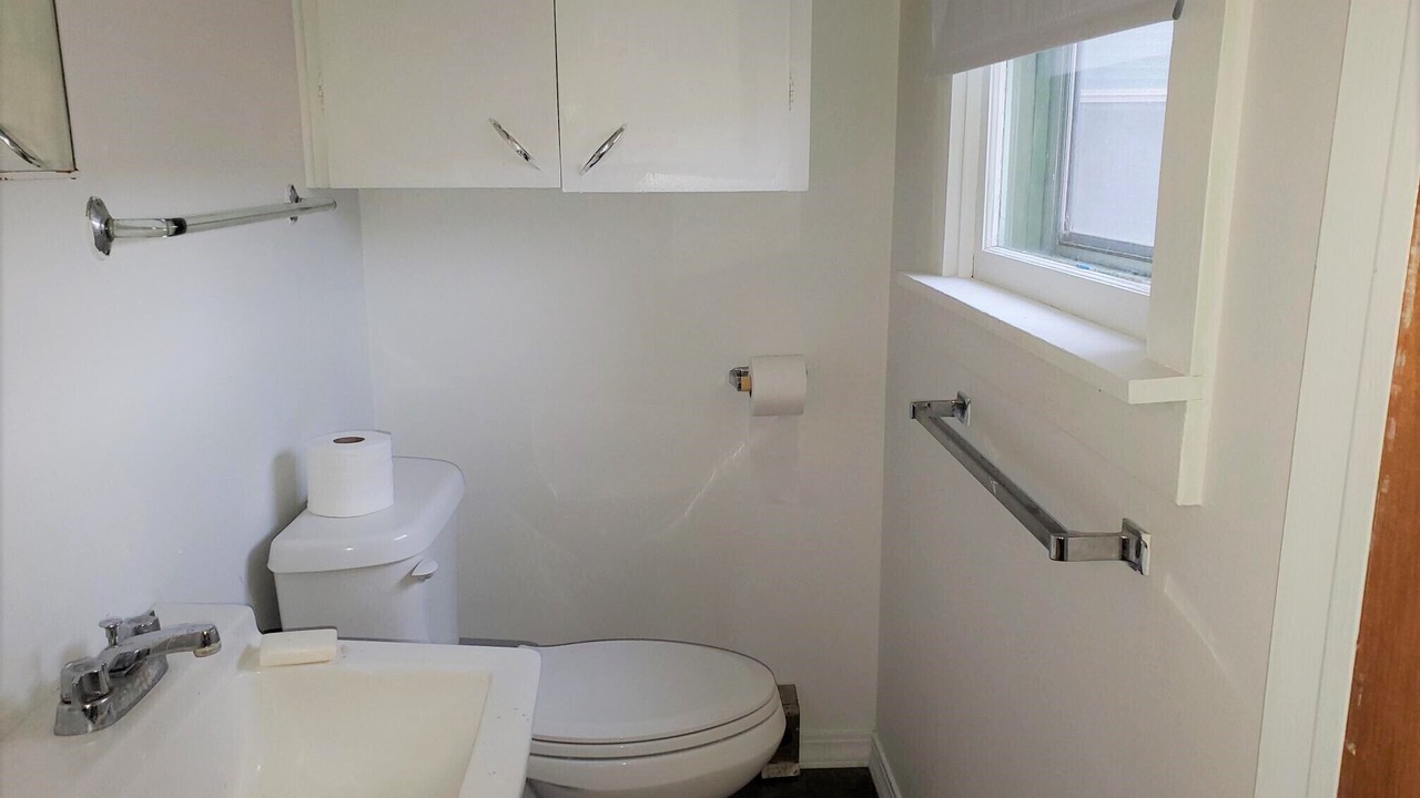 Photo of Bathroom in Salmon