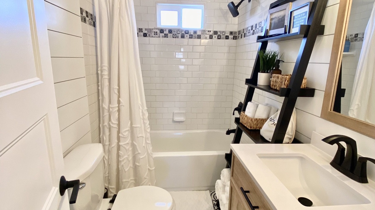 Photo of Bathroom in Escalante