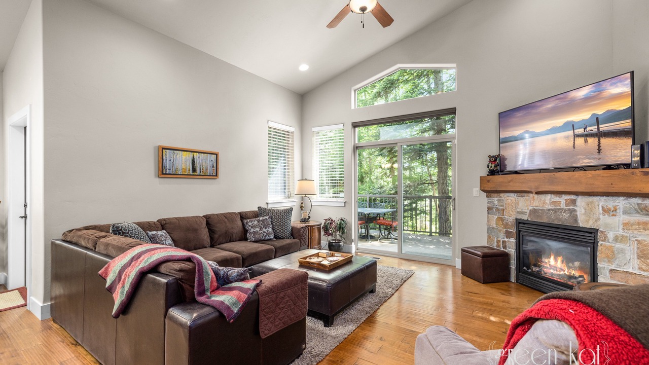 Photo of Livingroom in Columbia Falls