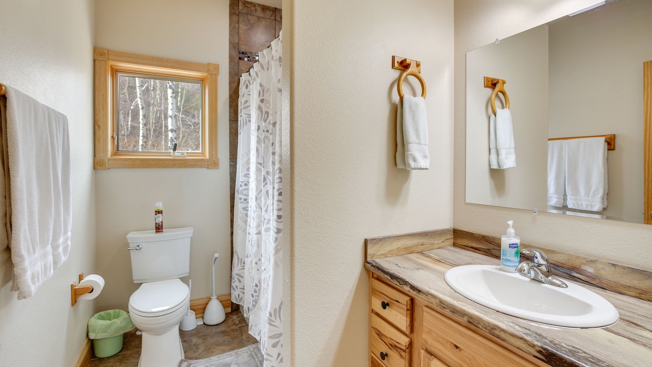 Photo of Bathroom in Lead