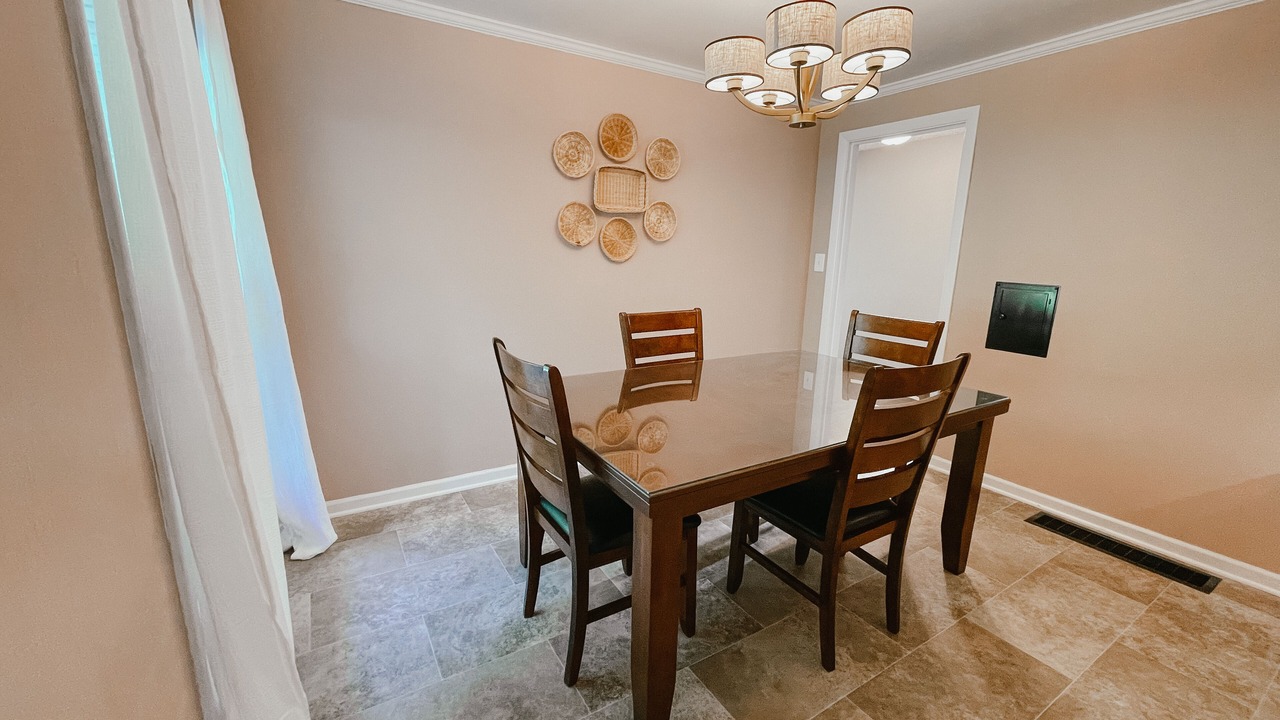 Photo of Livingroom in Millersburg