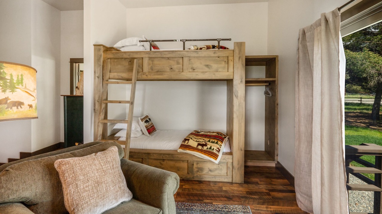 Photo of Bedroom in Livingston
