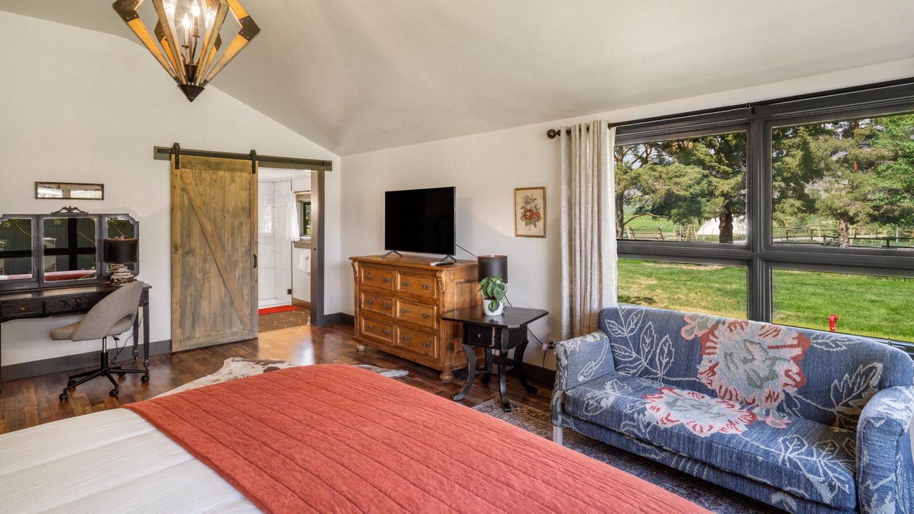 Photo of Bedroom in Livingston