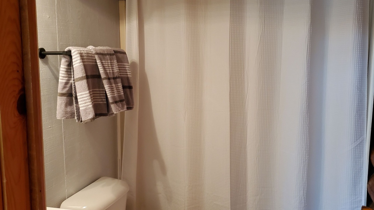 Photo of Bathroom in Glendo