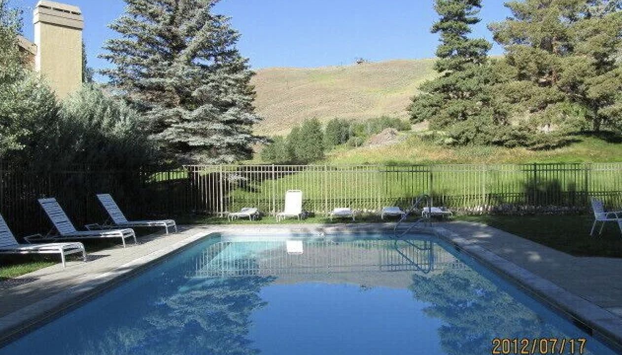Photo of Outdoor in Elkhorn Village
