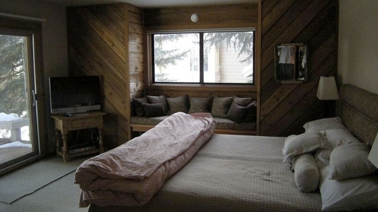Photo of Bedroom in Elkhorn Village
