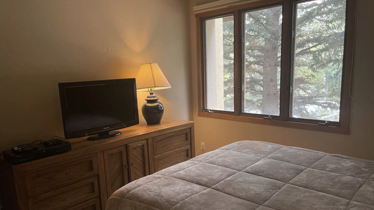 Photo of Bedroom in Elkhorn Village