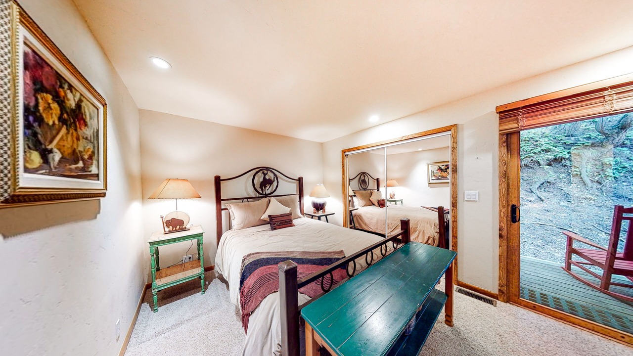 Photo of Bedroom in Warm Springs