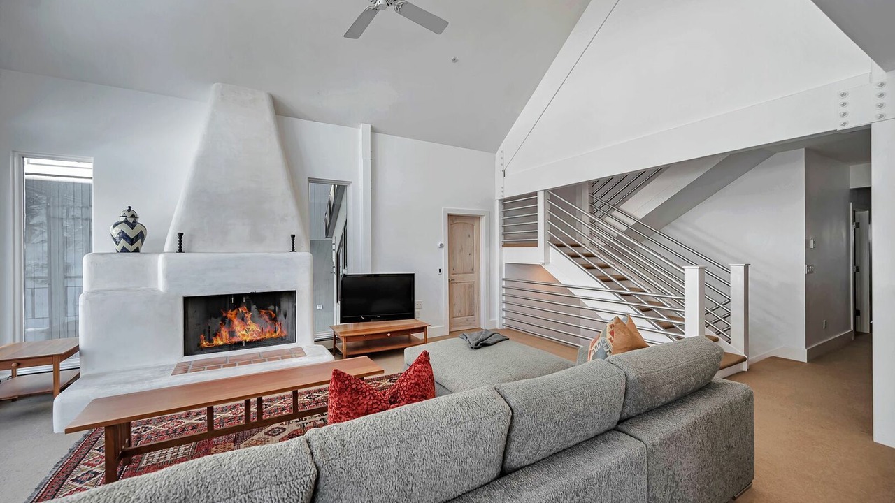 Photo of Livingroom in Salt Lake Mountain Resorts