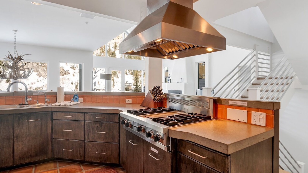 Photo of Kitchen in Salt Lake Mountain Resorts