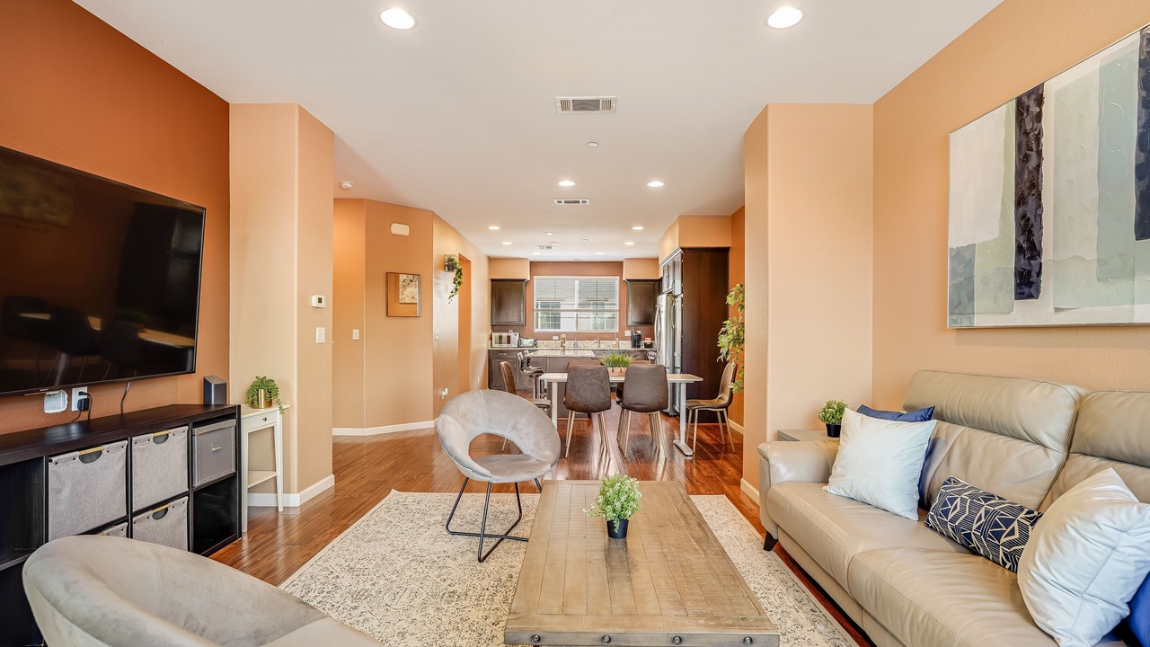 Photo of Livingroom in Ardenwood