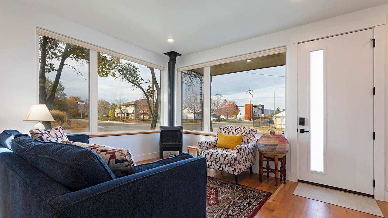Photo of Livingroom in Rose Park